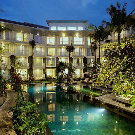Hotel The 1O1 Bali Fontana Seminyak Legian Esterno foto