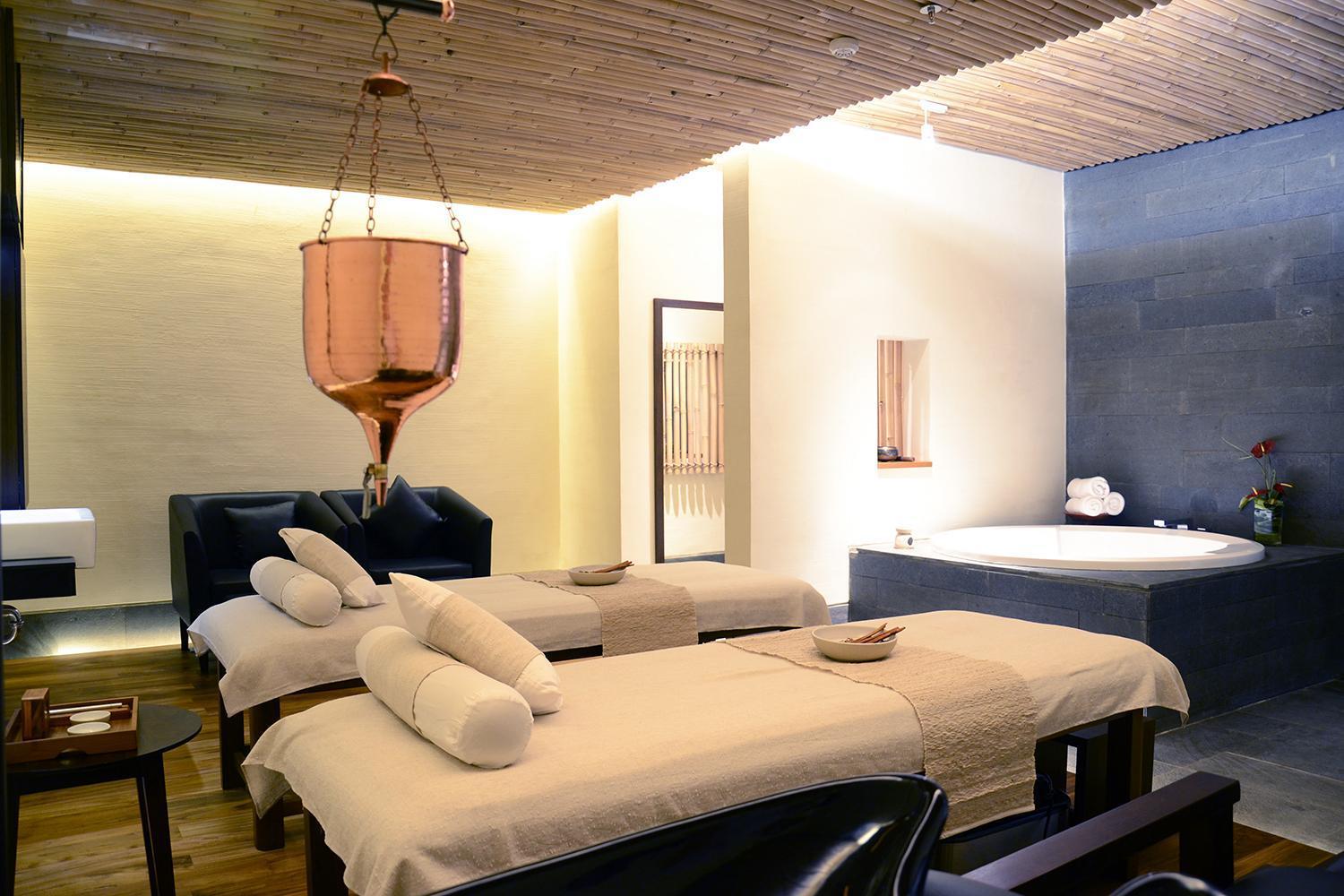 Hotel The 1O1 Bali Fontana Seminyak Legian Esterno foto