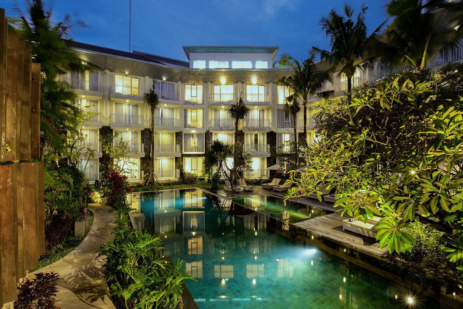 Hotel The 1O1 Bali Fontana Seminyak Legian Esterno foto